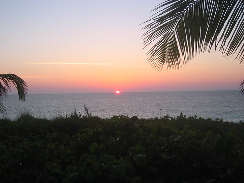 sunrise caribbean bahamas eleuthera harbourisland briland pinksands
