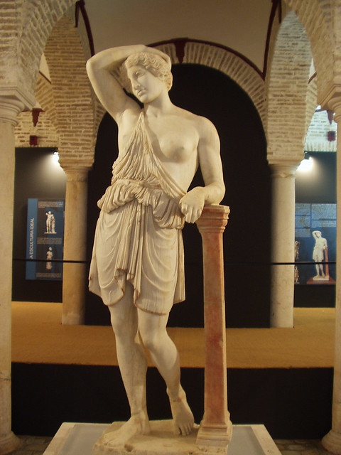 Estatua romana "Amazona Herida"