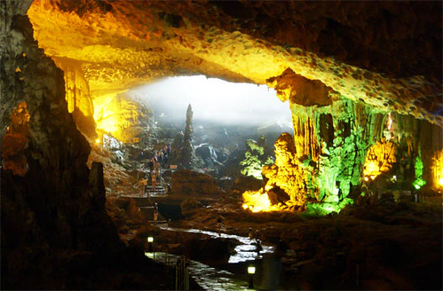 The Sexy of Grotto De La Surprise, Halong Bay