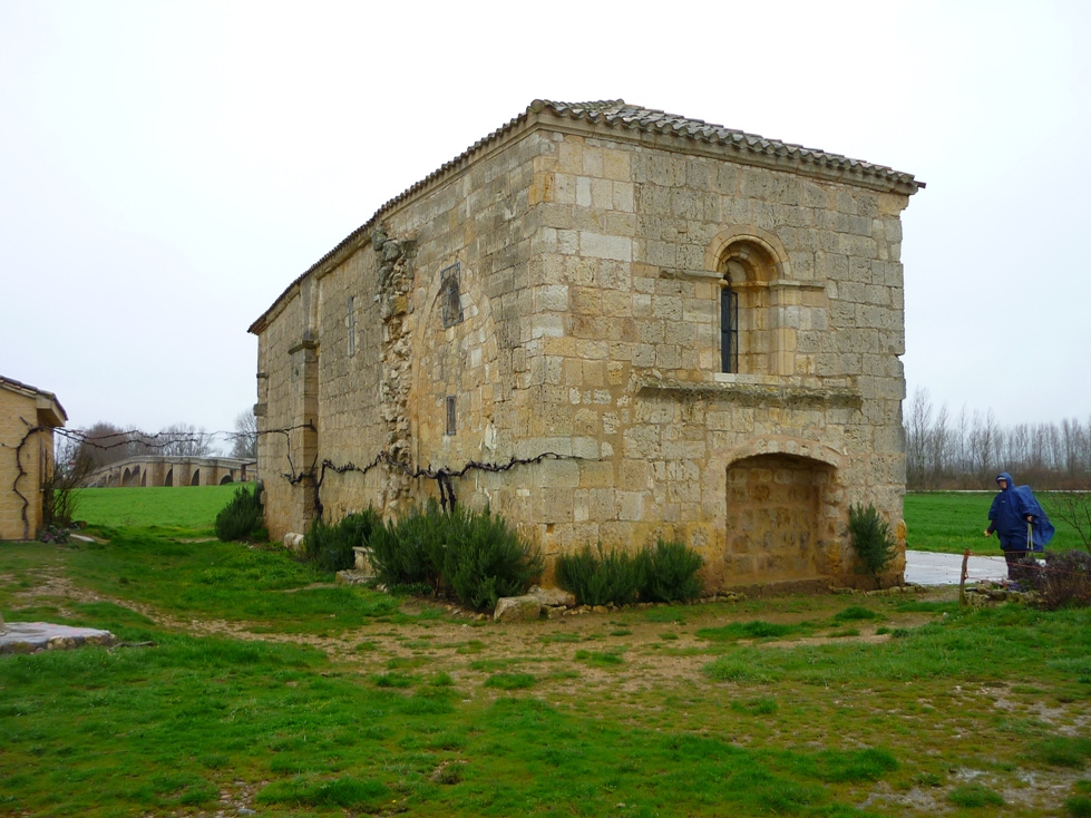 11. Camino de Santiago e iglesia románica, en Castrojeriz. Autor, Calafellvalo