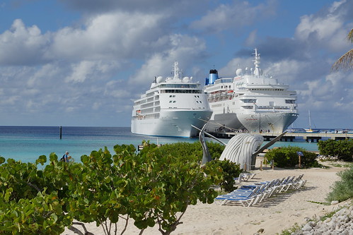 cruise trees sea holiday beach sand ship sony grand palm resort exotic caribbean alpha turk a77 cocnuts