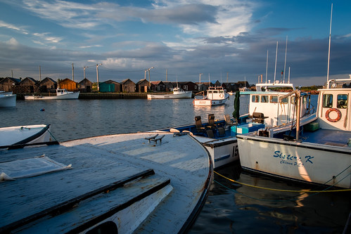 sunset boats harbor fishing harbour princeedwardisland fishingboats pei grahamspond fujixe1