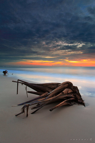 sunset sea beach canon eos malaysia pantai selangor banting leefilters kelanang azralfikri shazral 5dmark2