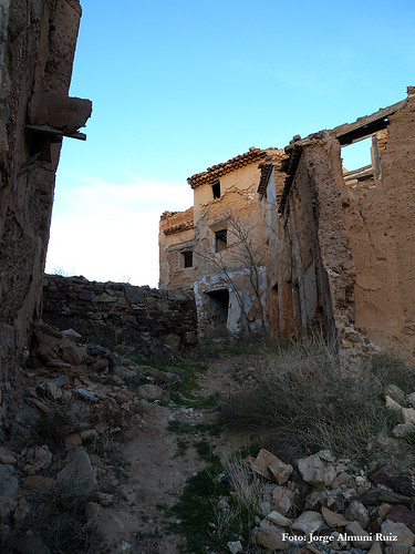 calle spain pueblo ruinas aragon casas villanueva jalon abandonado