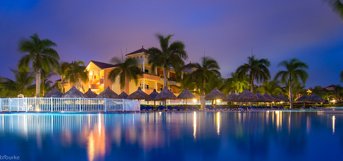 longexposure water night reflections hotel paradise dominicanrepublic resort swimmingpool palmtrees nightime puntacana bavaro grandbahiaprincipe granbahiaprincipe bryanburke bfburke