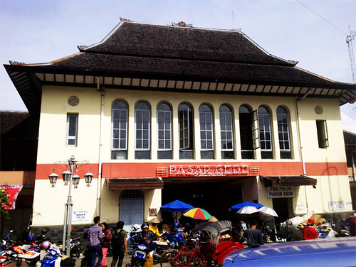 A Javanese Market Party