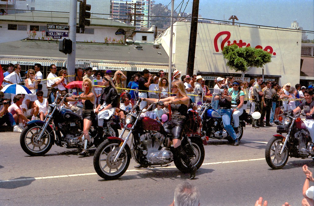 1991LAPride-Ektar125-1-5101Film_0028 - Here's LA's Women's Motorcycle Contingent (AKA the "Dykes on Bikes")