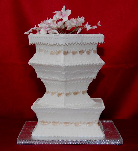Cake by Bayer Irisv of Elegantlittlethings