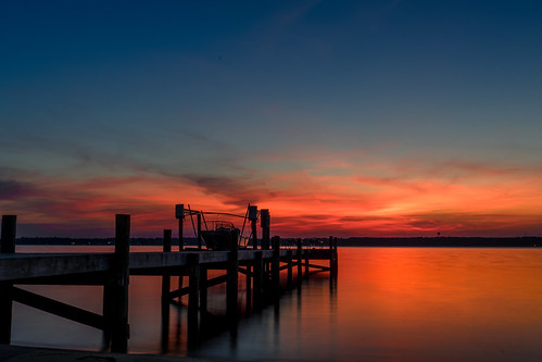 sunset long exposure perdido bay pensacola florida sony a7 28mm f22 dock colors reflection