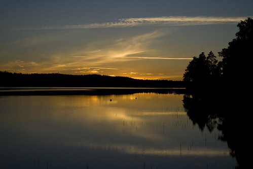 sunset sun lake water clouds reflections gold golden gyllene solnedgång lillsjöhögen kråksjön