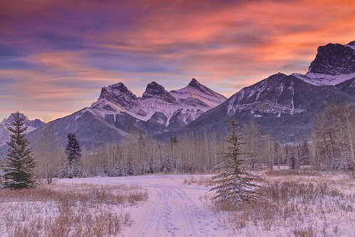 sunset day cloudy threesisters canmore pwwinter