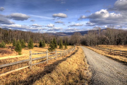 stas burdan hdr vermont sky clouds country road fence leading lines