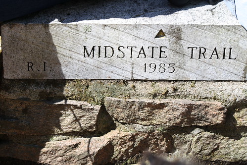 Rhode Island line, Midstate Trail
