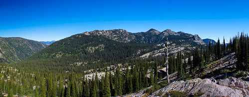 montana hiking basin backpacking area jewel