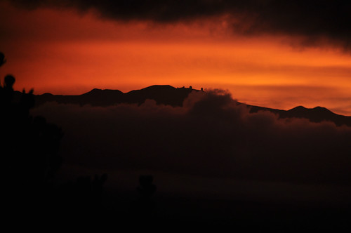 sunset night hawaii cloudy astronomy bigisland mauna kea maunakea observatories