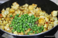 cauliflower and peas