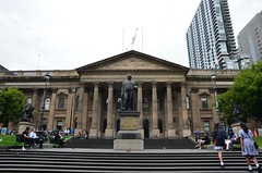 Sir Redmond Barry and State Library of Victoria facade