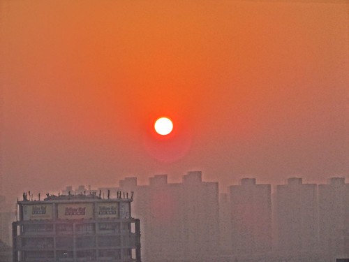 china morning winter sky sun fog sunrise smog shanghai air health pollution dust hazardous pm25 131203