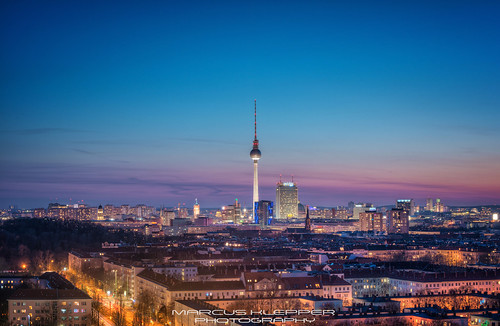 berlin fernsehturm skyline sunset sonnenuntergang city europe blauestunde sky