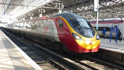 Class 390 141 Pendolino ‘Virgin West Coast’ Electric Multiple Unit on ‘Dennis Basford’s railsroadsrunways.blogspot.co.uk’