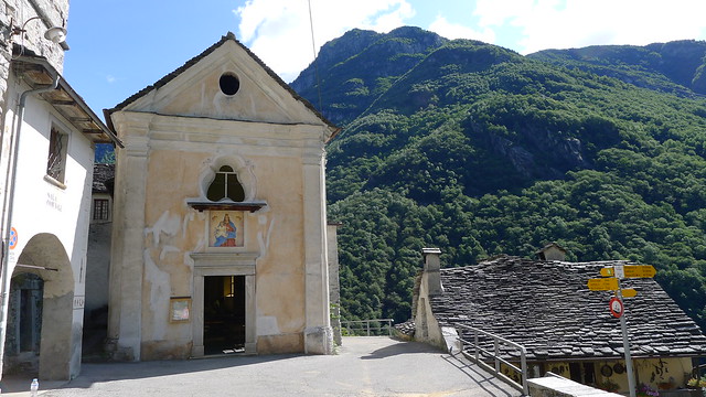 Corippo, Church