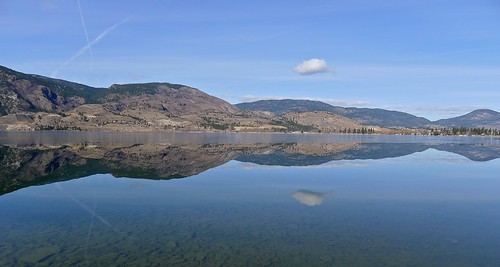 lake canada reflection landscape britishcolumbia panasonic penticton skaha lx5 nigeldawson dmclx5 jasbond007 copyrightnigeldawson2014