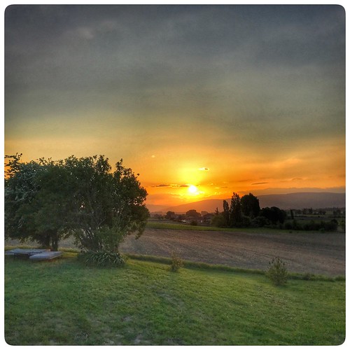 quiet peacefull relax provence drome sunset landscape snapseed apple iphone7