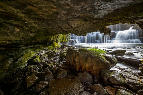 ontario canada blur nature water rock landscape photography waterfall experimental afternoon artistic flash naturallight cave cavern carlisle challenge lowangle ultrawideangle canon7d