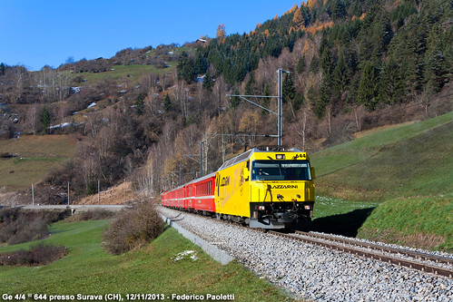mountains train montagne switzerland railway zug chur svizzera ge bahn treno 44 ferrovia rhb elettrica locomotiva 644 passeggeri sanktmoritz coira