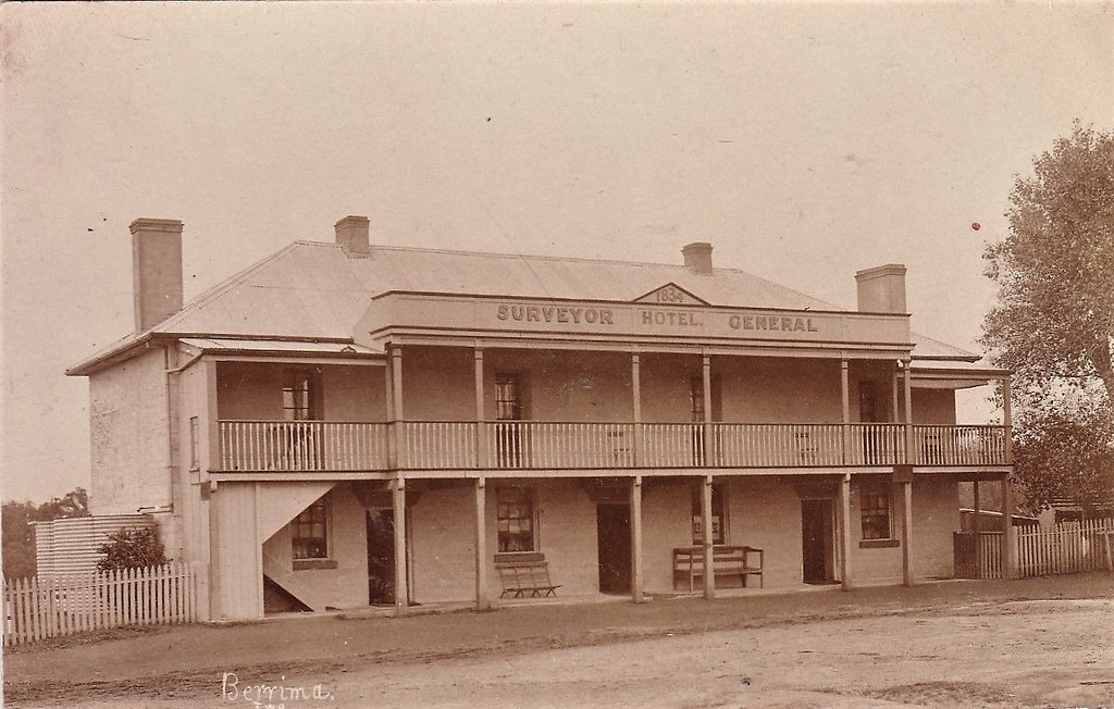 Surveyor General Hotel, Berrima, N.S.W. - early 1900s