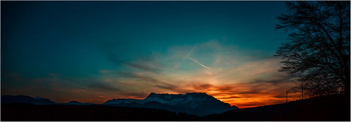singflow untersberg legend dawn sky sunset back light tree barbarossa landscape kitsch