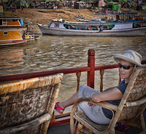 boats burma glenniswootton holidays lightroom mingun myanmar onestoptraveltours riverscapes topazlabs tourists