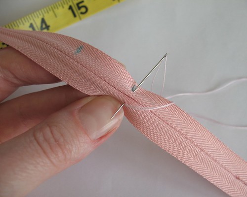 Lilacs & Lace: How to Insert an Invisible Zipper: A Tutorial