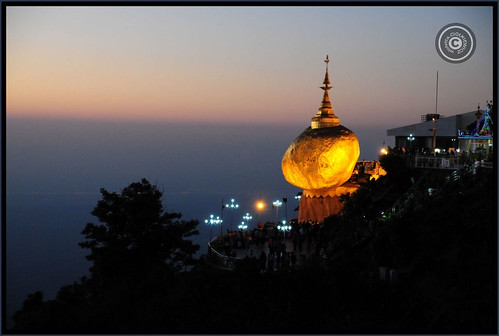 myanmar burma sunset kyaiktiyo goldenrock pagoda asia photoborder wiolettaciolkiewicz temple outdoor buddhisttemple