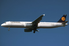 Lufthansa A321-131 D-AIRR BCN 29/12/2004