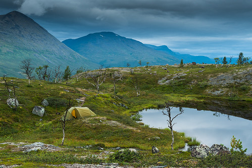 norway nordnorge troms innsjø telt fottur dividalen tregrense flybilde skateråsen landslap
