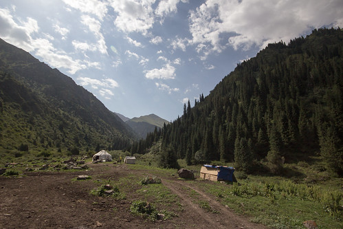 lake mountains nature hiking kyrgyzstan celestial bishkek tienshan koltor kegeti chuyvalley