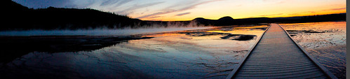 sunset nationalpark yellowstone wyoming geyser hotsprings excelsiorgeysercraterpath