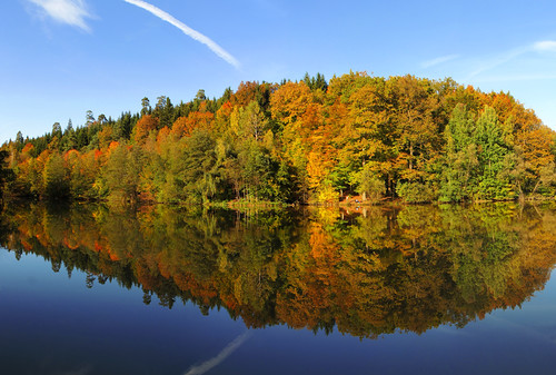 travel blue autumn trees red sky orange plants lake color colour reflection green rot fall water colors leaves yellow clouds forest canon germany landscape geotagged deutschland freedom see leaf pond wasser europa europe colours peace stitch herbst natur himmel tranquility sunny foliage gelb greenery recreation grün blau relaxation ursula blatt landschaft wald bäume spiegelung indiansummer reise sander stausee badenwürttemberg göppingen herbstfärbung 100faves 2013 200faves adelberg viewonblack 300faves klosteranlage herbstfarbe batikart herrenbachstausee herrenbachtal canonpowershotg11 autumncolouring