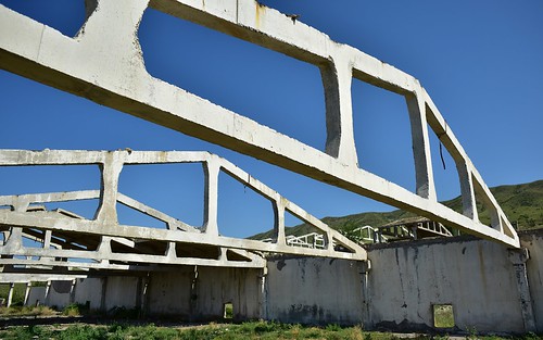abandoned concrete desktop featured georgia industrialinstallation khandaki qsaniregion ruins truss
