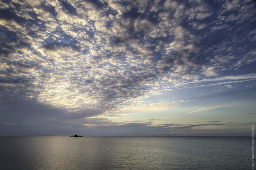 light sunset sky water clouds canon reflections evening bay town kent seaside tide shift coastal 24mm tilt herne tse 6d