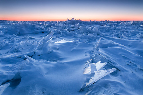 blue winter snow cold ice minnesota sunrise blues upnorth mn lakesuperior grandmarais 2014 plateice