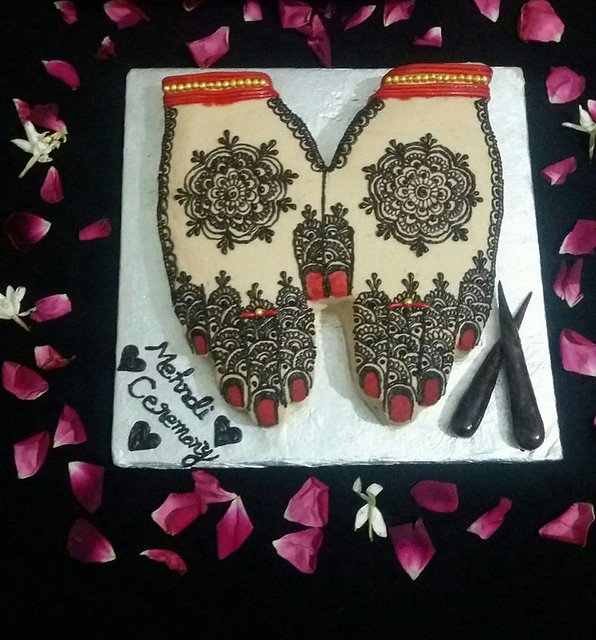 Pakistani Traditional Henna Design Cake by Bint e Zafar