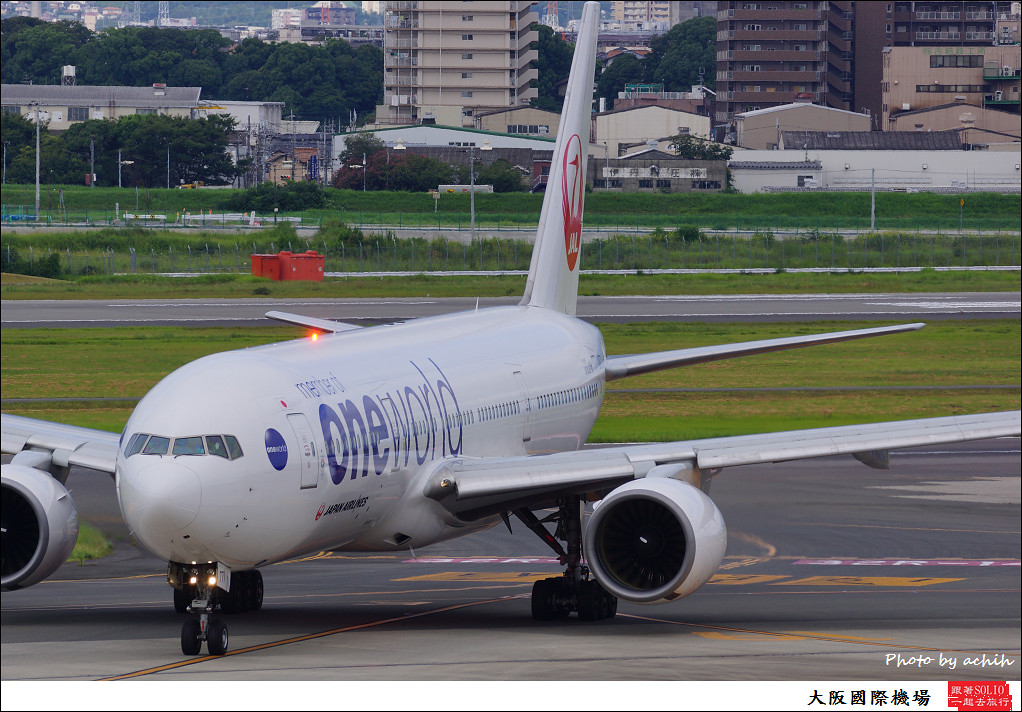 Japan Airlines - JAL JA771J-003