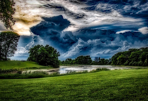 rural country landscape bunn road sangamoncounty centralillinois illinois myoldpostcards randall randy vonliski season spring weather storm stormy dramatic clouds water pond approachingspringstorm canon 7d markii