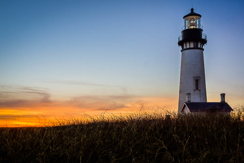 ocean travel sunset lighthouse oregon landscape coast unitedstates pacific newport shore hdr yaquina