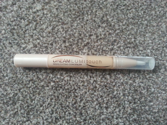 Review: Maybelline Dream Lumi Touch Concealer