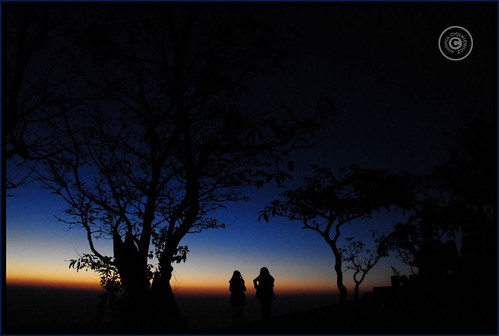myanmar burma sunset kyaiktiyo asia photoborder wiolettaciolkiewicz outdoor