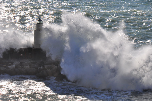 sea lighthouse storm faro mare wave ghostbuster mareggiata gigi49