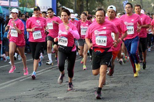Carrera Huellas2013 contra el cancer de mama